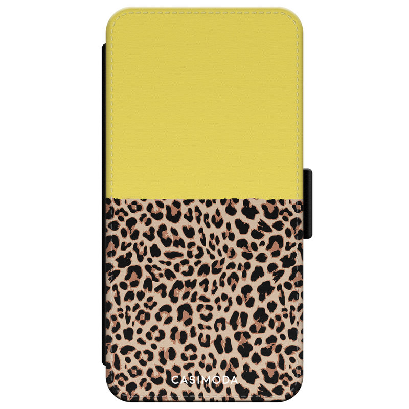 Casimoda iPhone XR flipcase - Luipaard geel