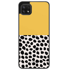 Casimoda Samsung Galaxy A22 5G hoesje - Abstract geel