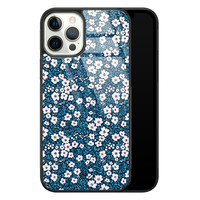 Casimoda iPhone 12 Pro glazen hardcase - Bloemen blauw