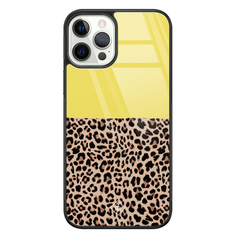 Casimoda iPhone 12 Pro glazen hardcase - Luipaard geel