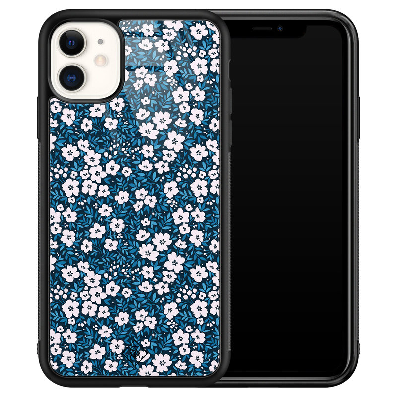 Casimoda iPhone 11 glazen hardcase - Bloemen blauw