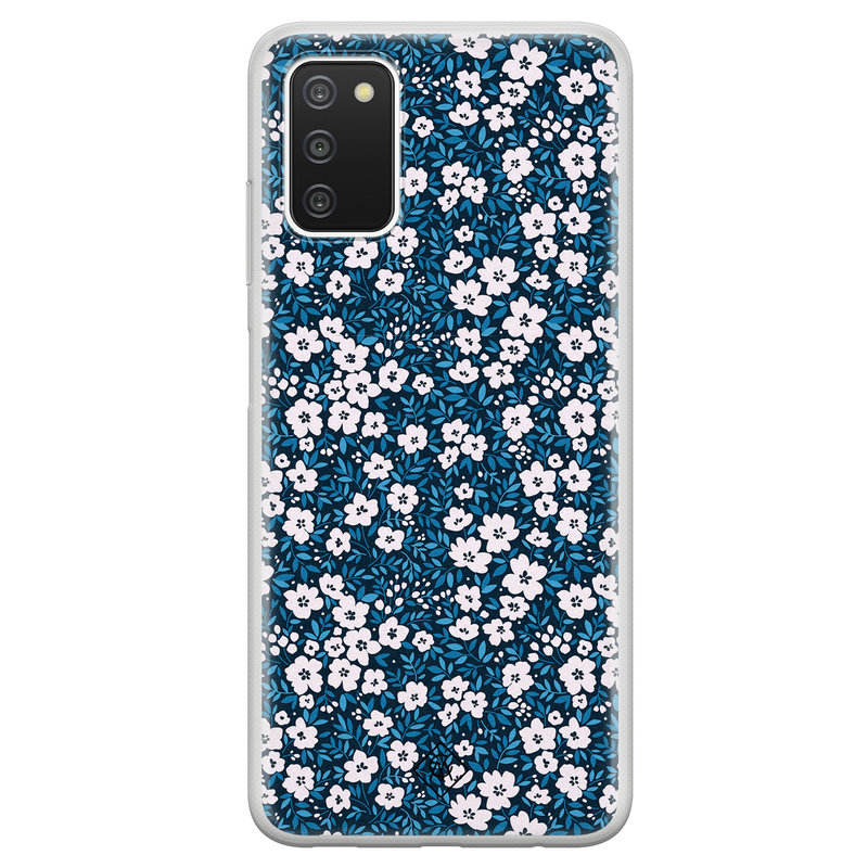 Casimoda Samsung Galaxy A03s siliconen hoesje - Bloemen blauw