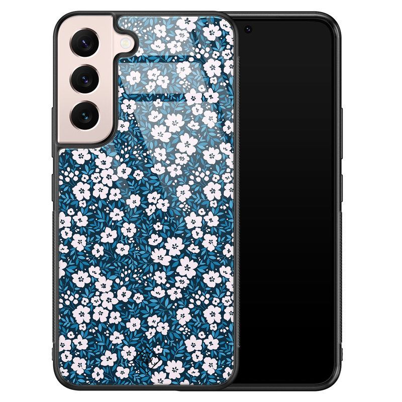 Casimoda Samsung Galaxy S22 glazen hardcase - Bloemen blauw