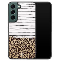 Casimoda Samsung Galaxy S22 Plus glazen hardcase - Leopard lines