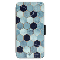 Casimoda iPhone 13 flipcase - Blue cubes