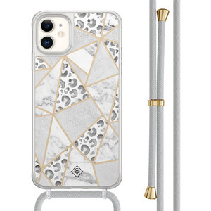 Casimoda iPhone 11 hoesje met grijs koord - Stone & leopard