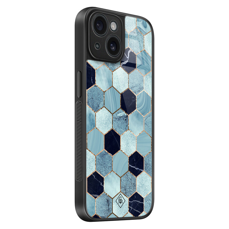 Casimoda iPhone 15 glazen hardcase - Blue cubes