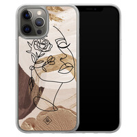 Casimoda iPhone 12 (Pro) hybride hoesje - Abstract gezicht bruin