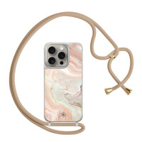 Casimoda iPhone 15 Pro hoesje met beige koord - Marmer waves
