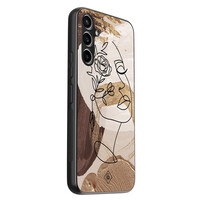 Casimoda Samsung Galaxy A54 hoesje - Abstract gezicht bruin