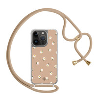 Casimoda iPhone 13 Pro hoesje met beige koord - Sweet daisies