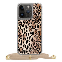 Casimoda iPhone 13 Pro hoesje met beige koord - Golden wildcat
