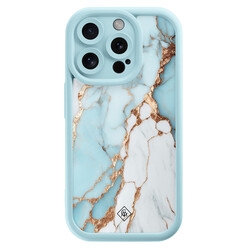 Casimoda iPhone 14 Pro blauwe case - Marmer lichtblauw