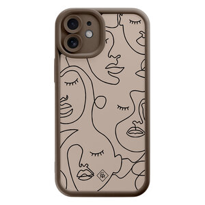 Casimoda iPhone 12 bruine case - Abstract faces