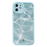 Casimoda iPhone 12 blauwe case - Aqua wave