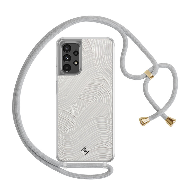 Casimoda Samsung Galaxy A13 4G hoesje met grijs koord - Abstract beige waves