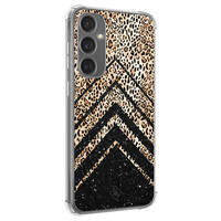 Casimoda Samsung Galaxy S23 FE shockproof hoesje - Chevron luipaard