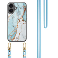 Casimoda iPhone 16 hoesje met blauw koord - Marmer lichtblauw