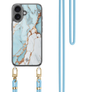 Casimoda iPhone 16 hoesje met blauw koord - Marmer lichtblauw