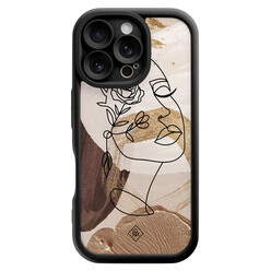 Casimoda iPhone 16 Pro zwarte case - Abstract gezicht bruin