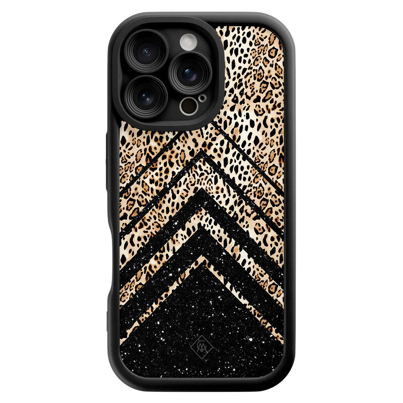 Casimoda iPhone 16 Pro zwarte case - Chevron luipaard