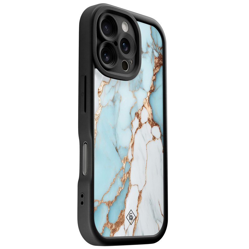 Casimoda iPhone 16 Pro zwarte case - Marmer lichtblauw