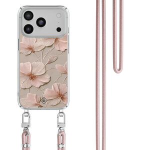 Casimoda iPhone 17 Pro hoesje met rosegoud koord - Soft flowers