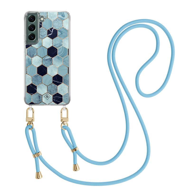 Casimoda Samsung Galaxy S22 Plus hoesje met blauw koord - Blue cubes