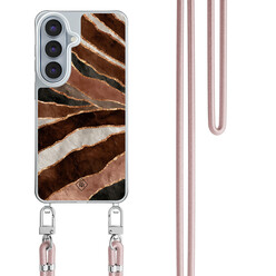 Casimoda Samsung Galaxy S26 hoesje met rosegoud koord - Earth Agate