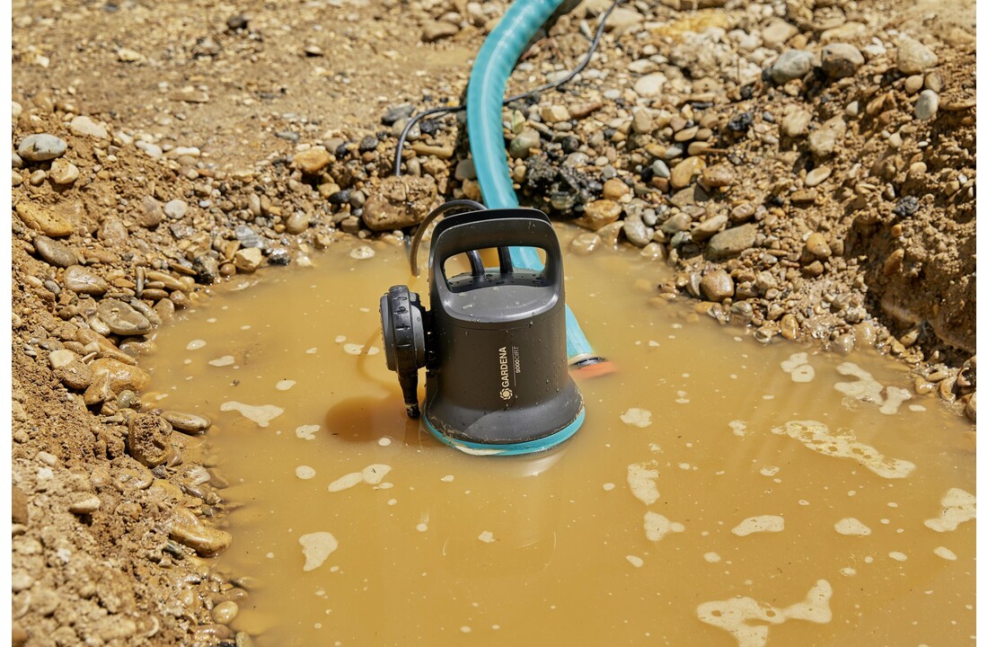GARDENA VUILWATER DOMPELPOMP 9000 MET VLOTTER