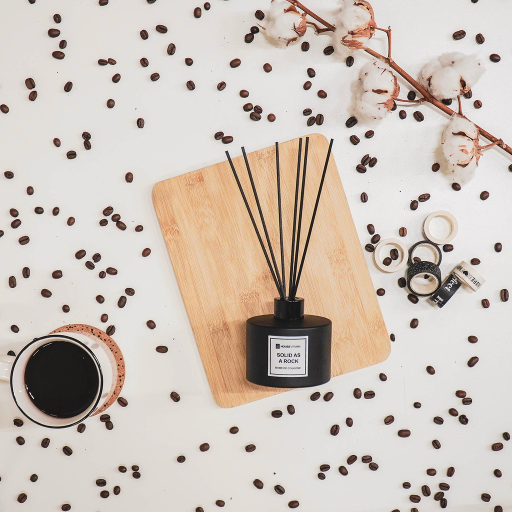 Housevitamin Home de Cologne Reed Diffuser - 200 ml - Solid as a Rock