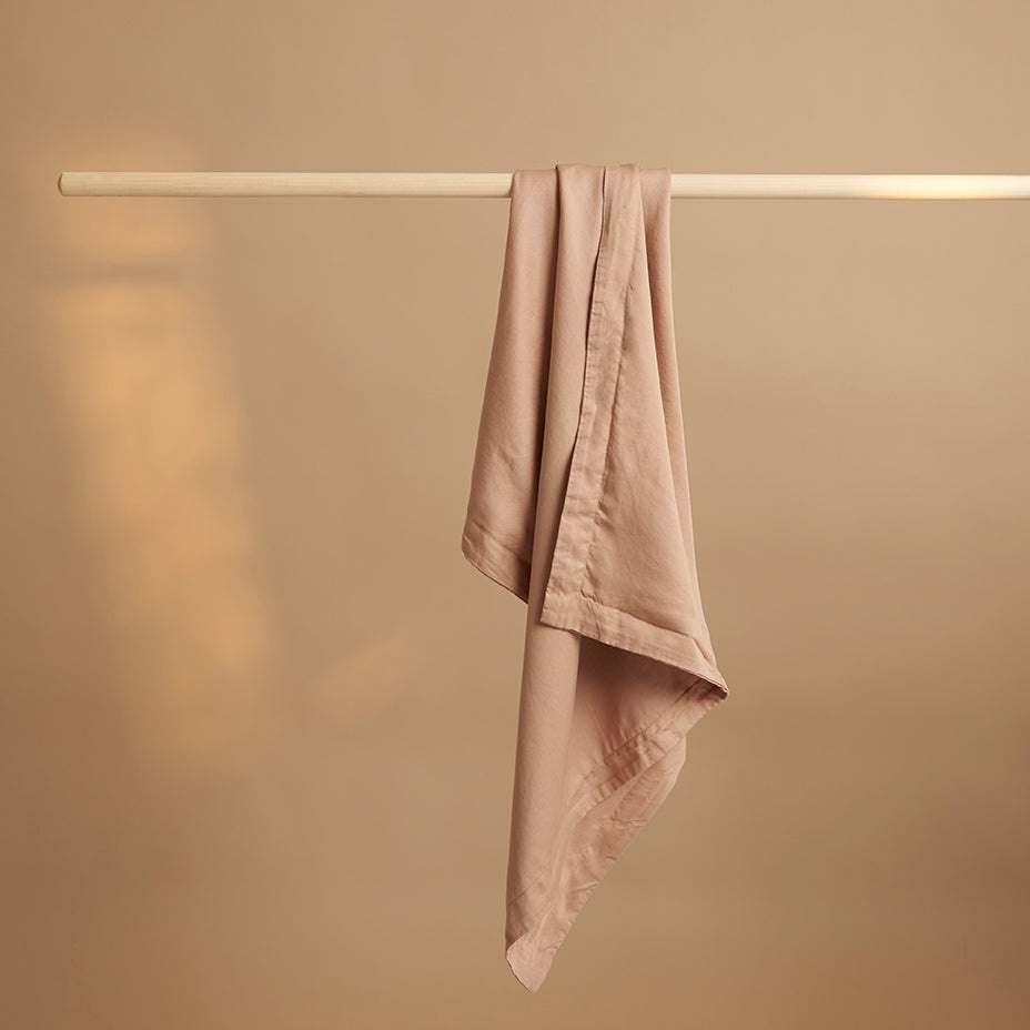 COCO & CICI TENCEL™ KUSSENSLOOP PEACH – MATTE TWILL WEAVING