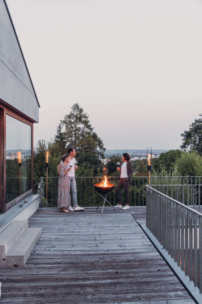 HÖFATS SPIN 120 SFEERLANTAARN – TAFELVUUR & DESIGNLAMP IN ÉÉN