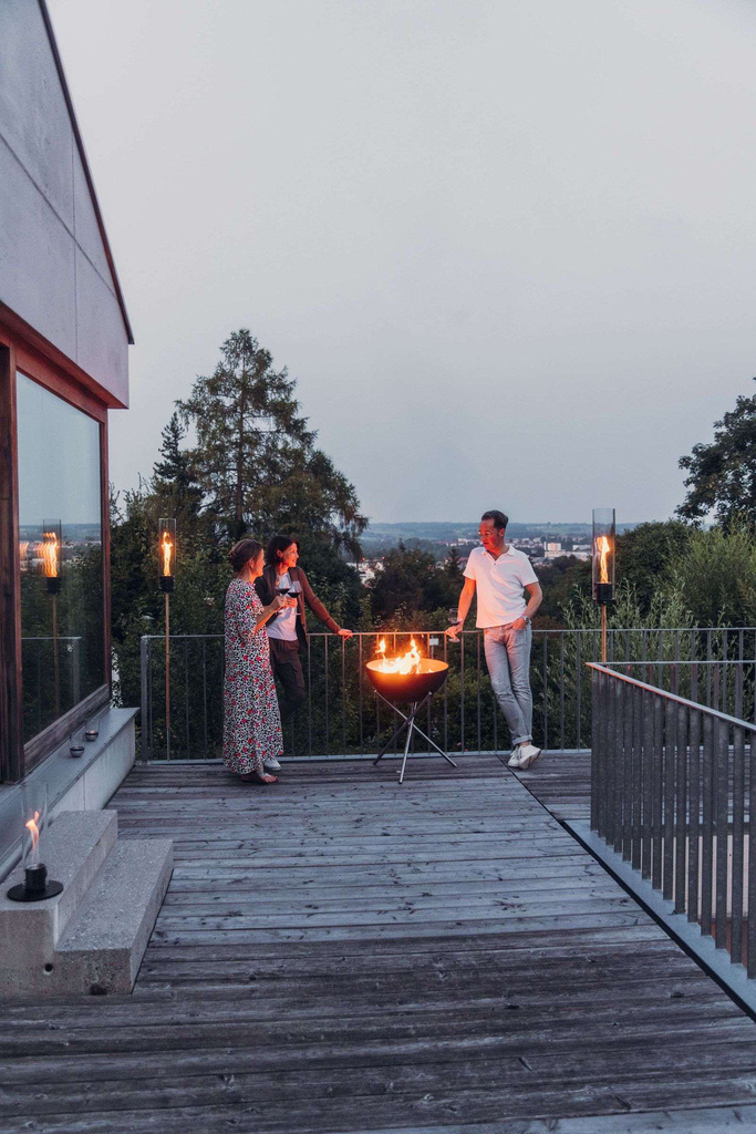 HÖFATS SPIN 120 SFEERLANTAARN – TAFELVUUR & DESIGNLAMP IN ÉÉN