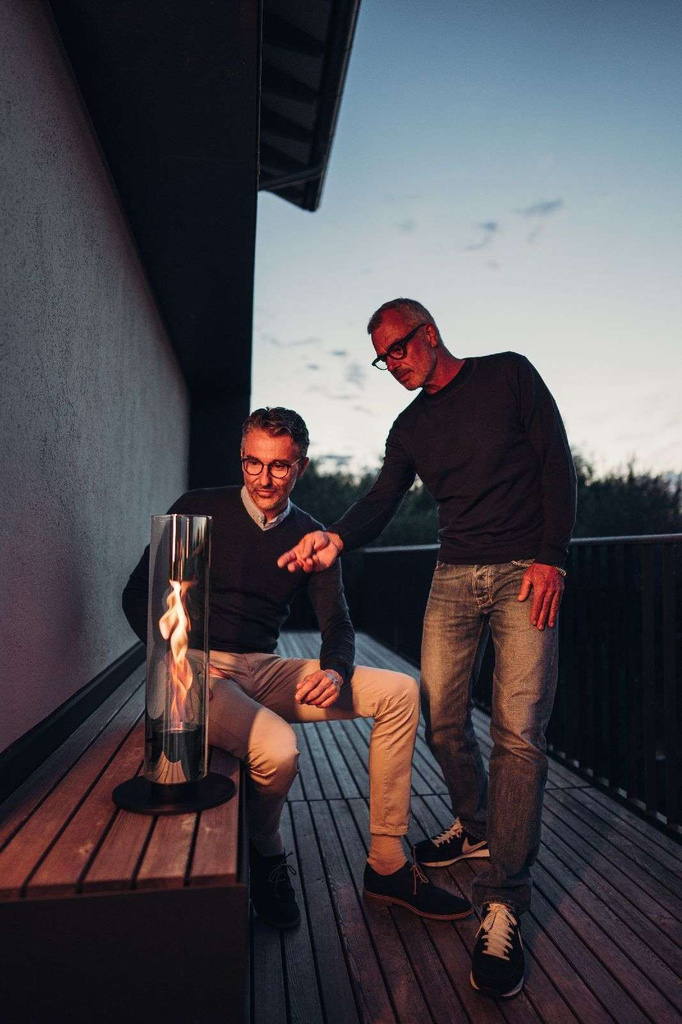 HÖFATS SPIN 120 SFEERLANTAARN – TAFELVUUR & DESIGNLAMP IN ÉÉN