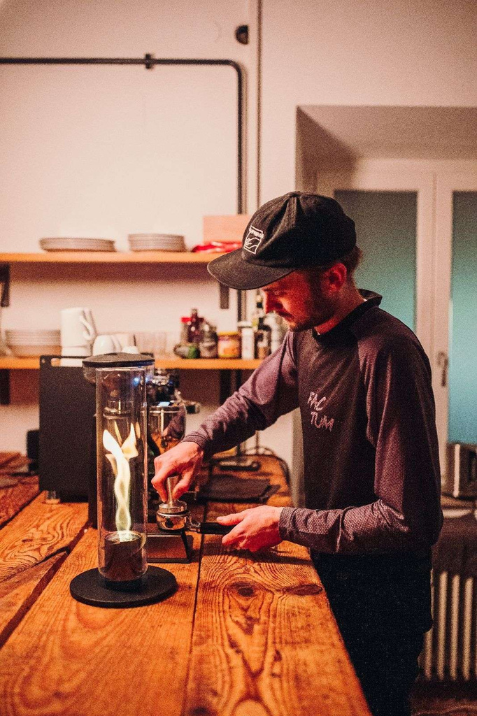 HÖFATS SPIN 90 SFEERLANTAARN ZWART