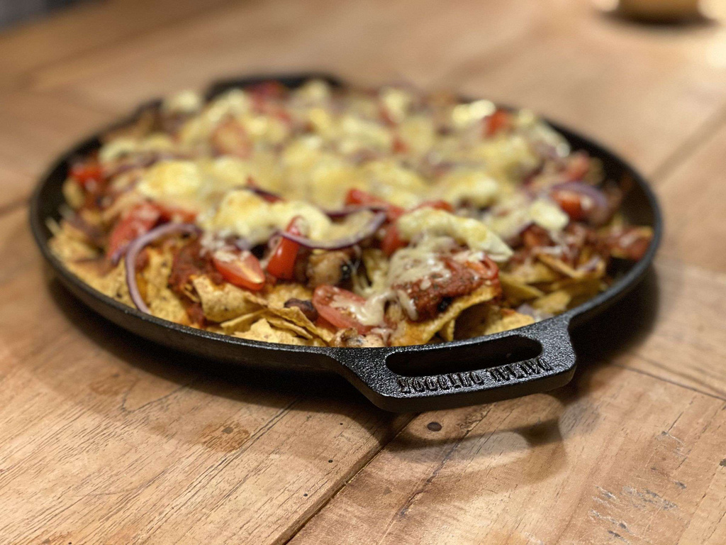 VALHAL KOEKENPAN PLANCHA GIETIJZER MET HANDGREPEN 35 CM