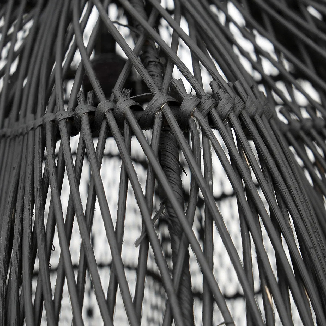 BAZAR BIZAR THE WHIPPED PENDANT – BLACK – XL