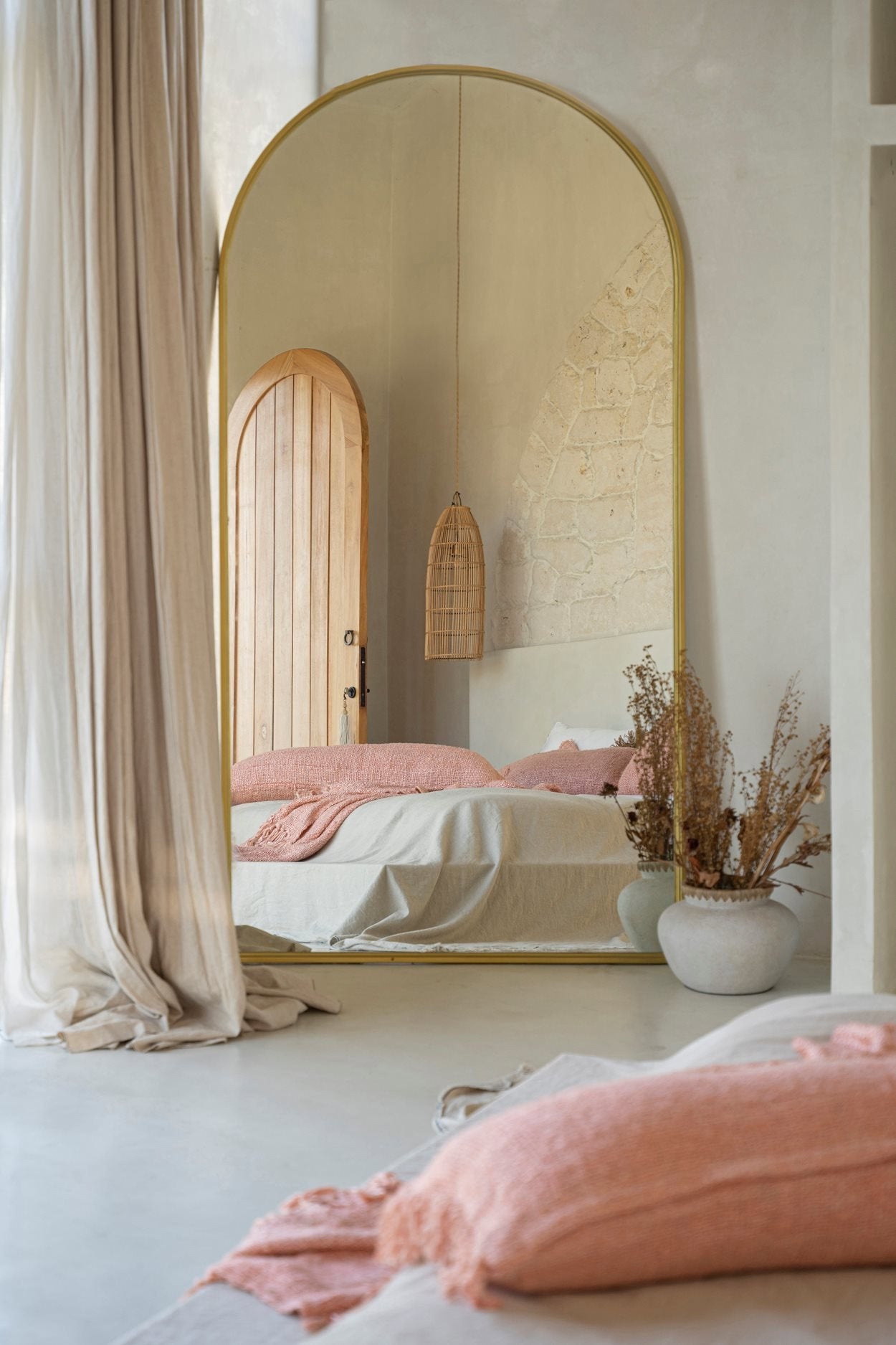 BAZAR BIZAR DE OH MY GEE KUSSENHOES – ZALM ROZE – 35X100