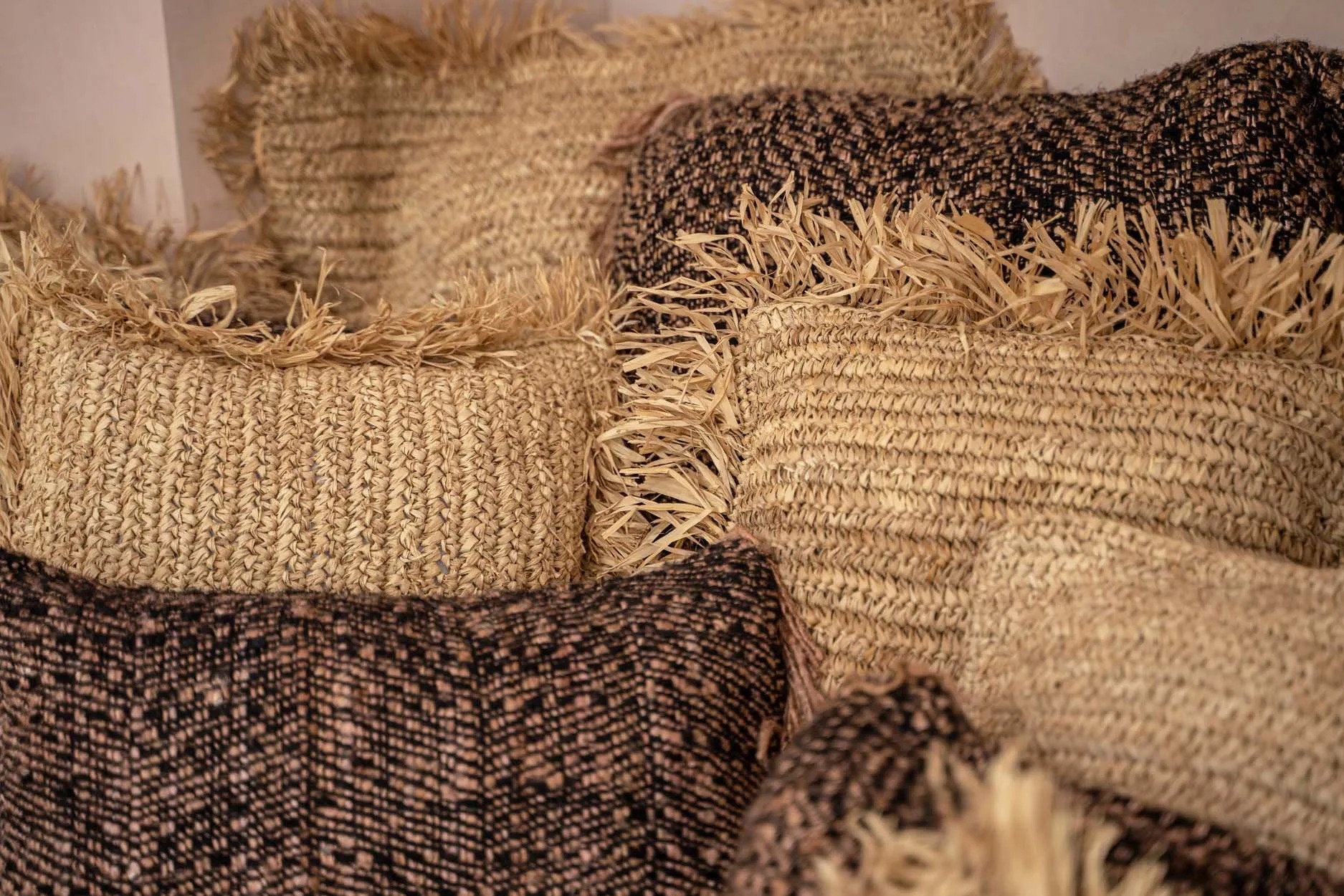 BAZAR BIZAR DE OH MY GEE KUSSENHOES – ZWART KOPER – 30X50