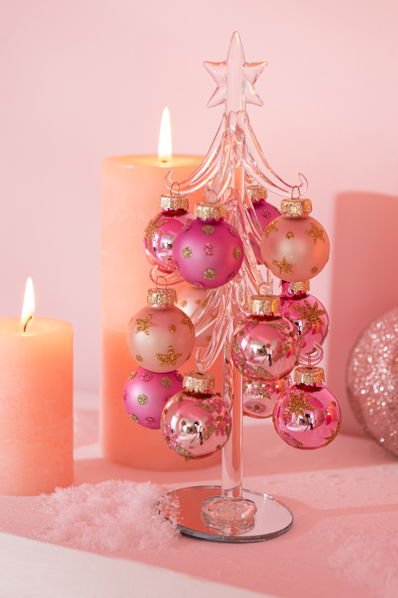 J-LINE KERSTBOOM + BALLEN GLAS ROZE/TRANSPARANT KLEIN