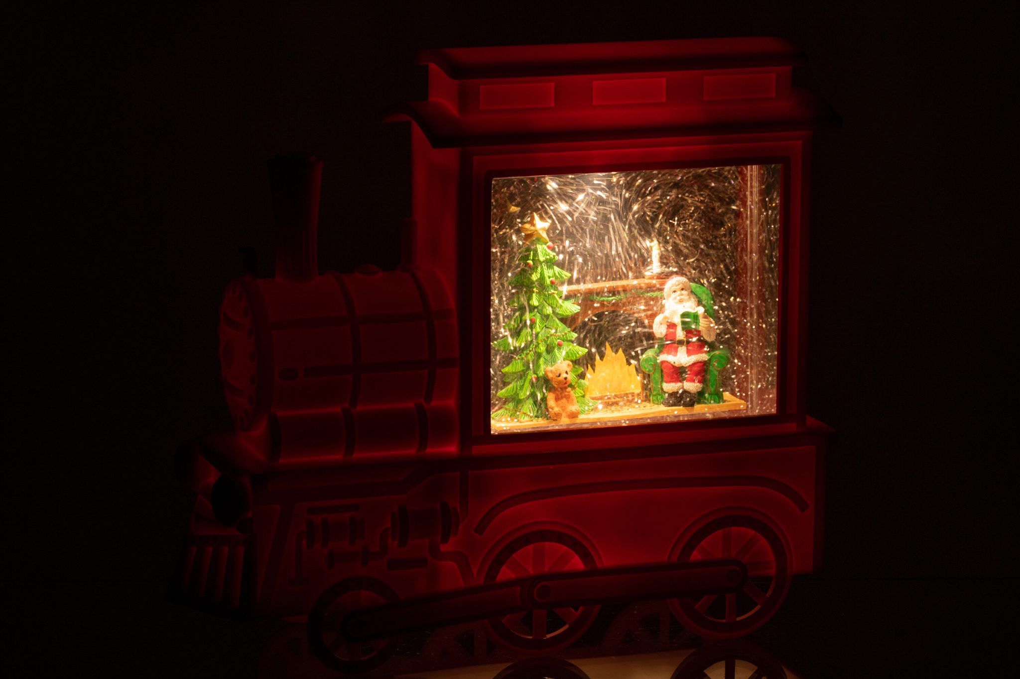 J-LINE WATER GLOBE LOCOMOTIVE PLASTIC CHRISTMAS RED