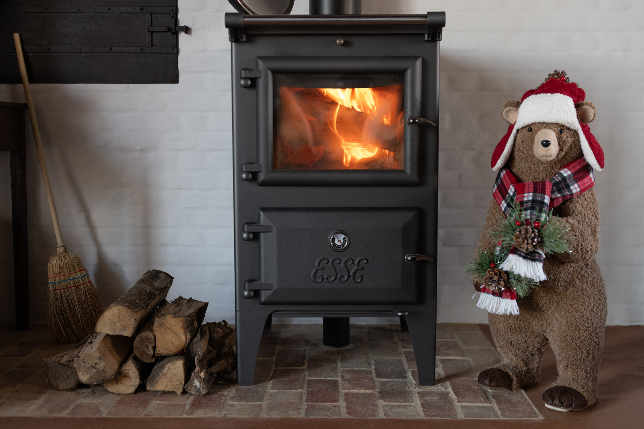 J-LINE BEER + BEANIE POLYESTER BRUIN/KERST ROOD