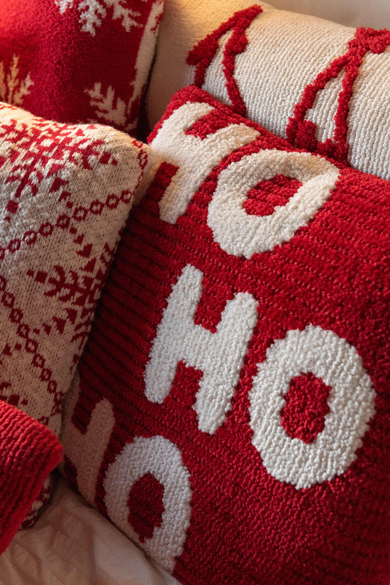 J-LINE KUSSEN HOHOHO POLYESTER KERST ROOD/WIT ASSORTIMENT VAN 2