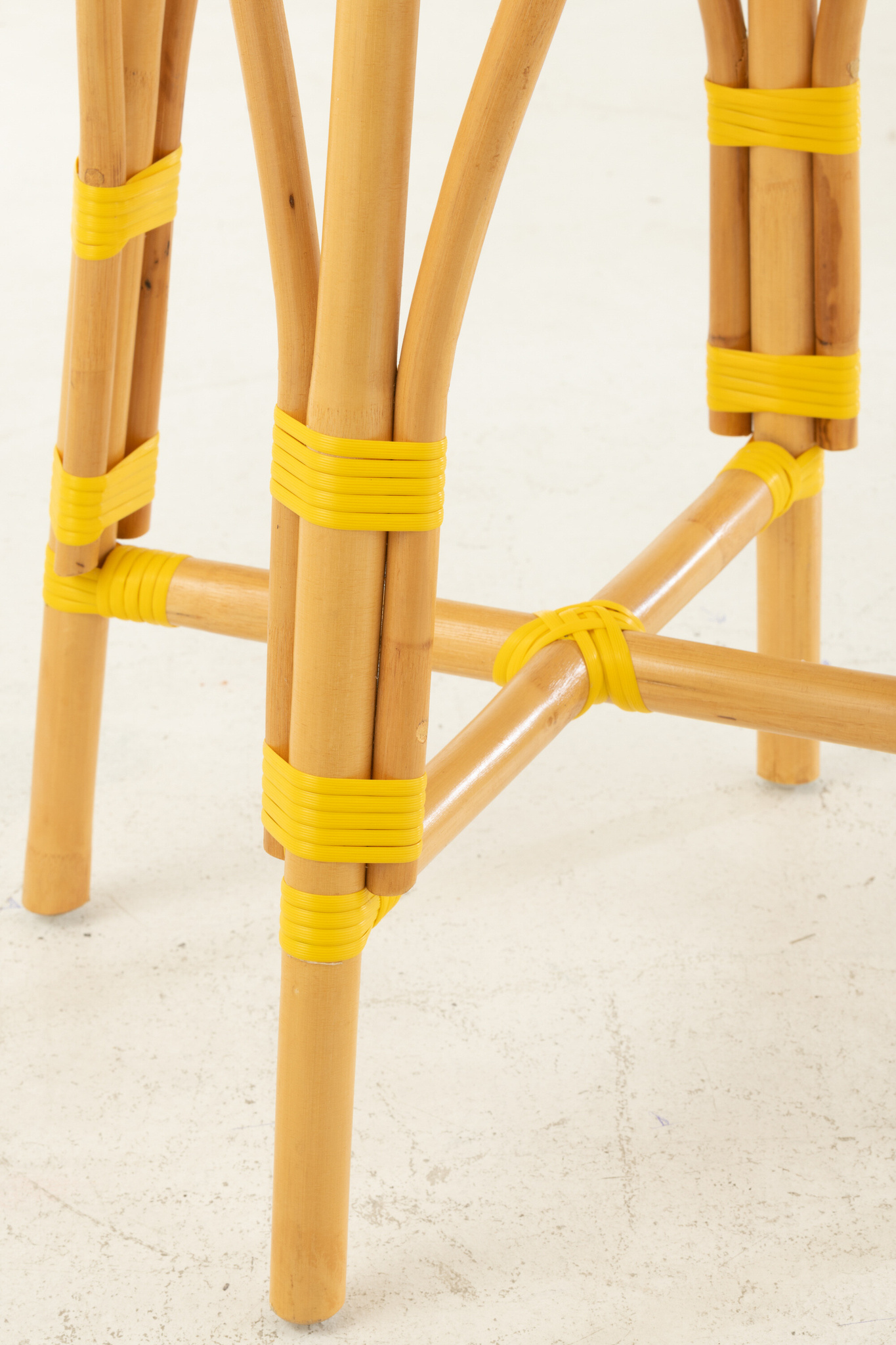 J-LINE KRUK ROTAN GEEL/WIT GROOT