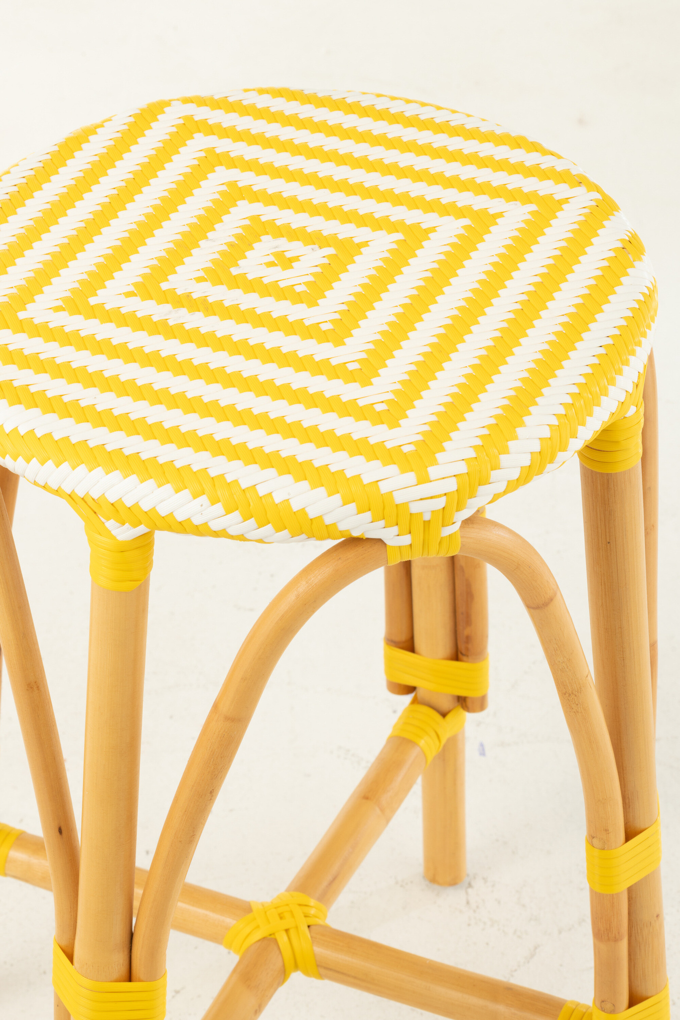 J-LINE KRUK ROTAN GEEL/WIT GROOT