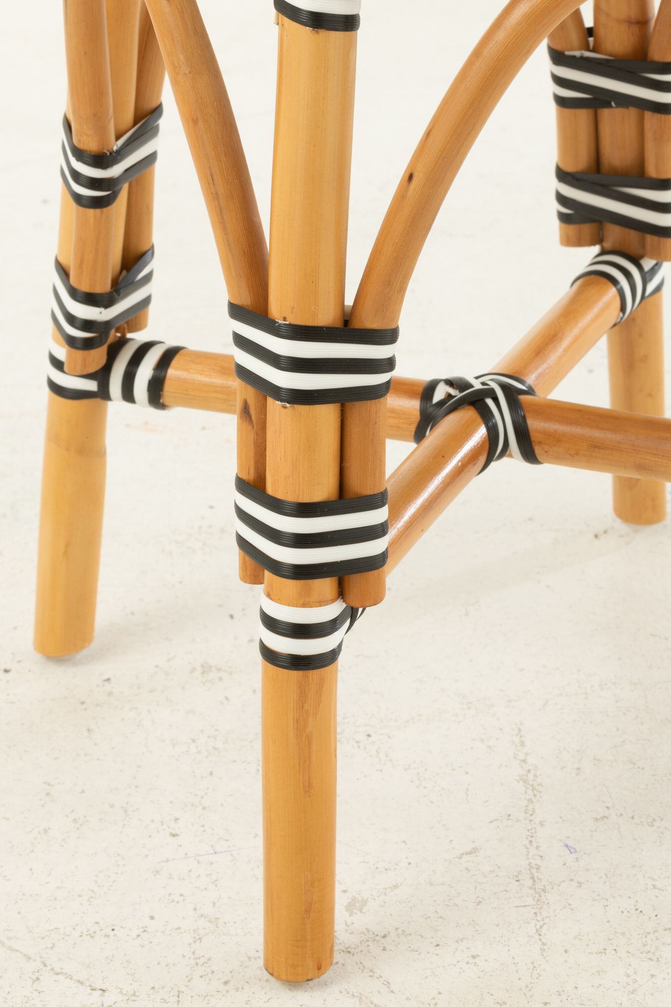 J-LINE KLEINE ROTAN KRUK ZWART/WIT