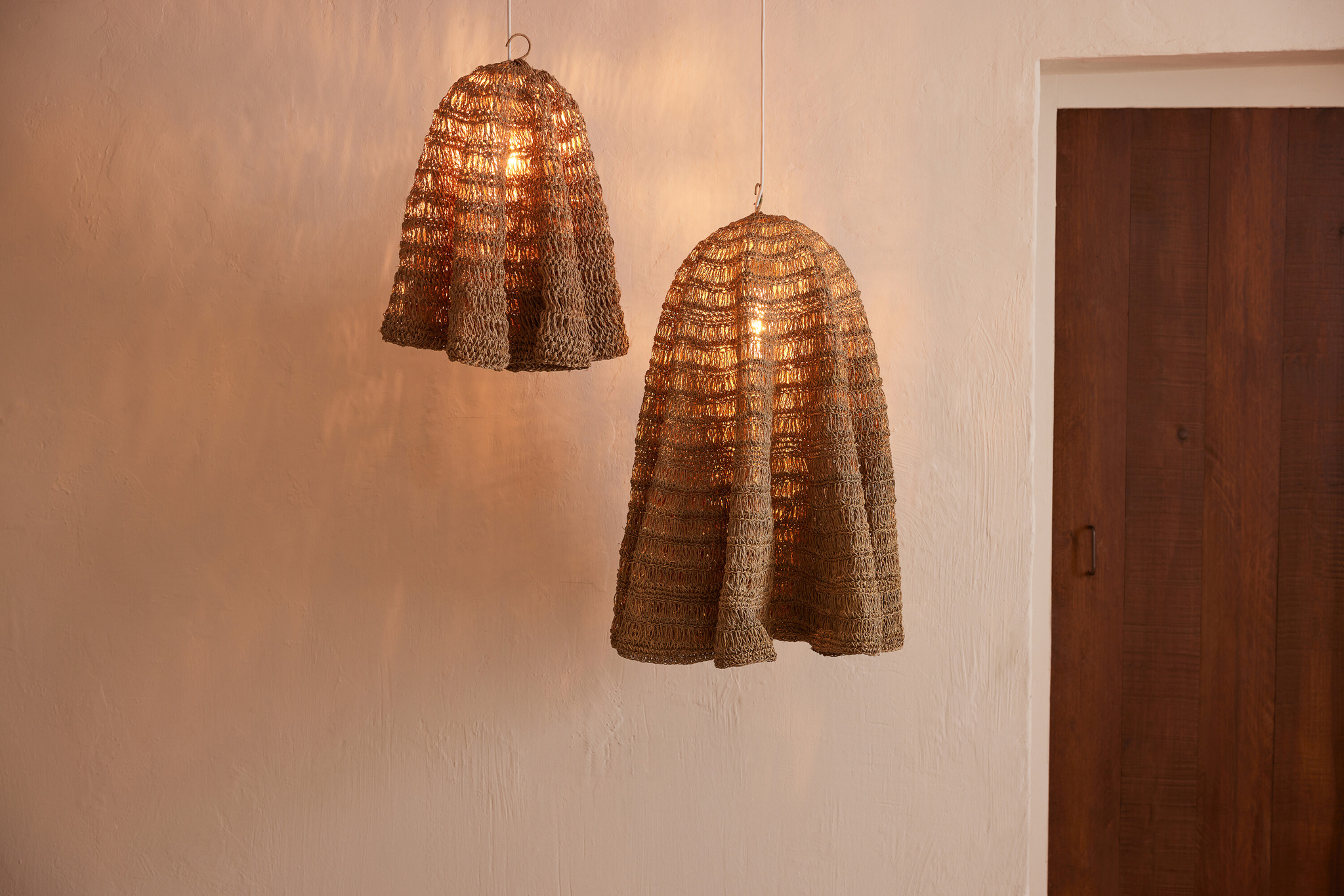 J-LINE LAMPENKAP GEVLOCHTEN BLAD NATUREL GROOT