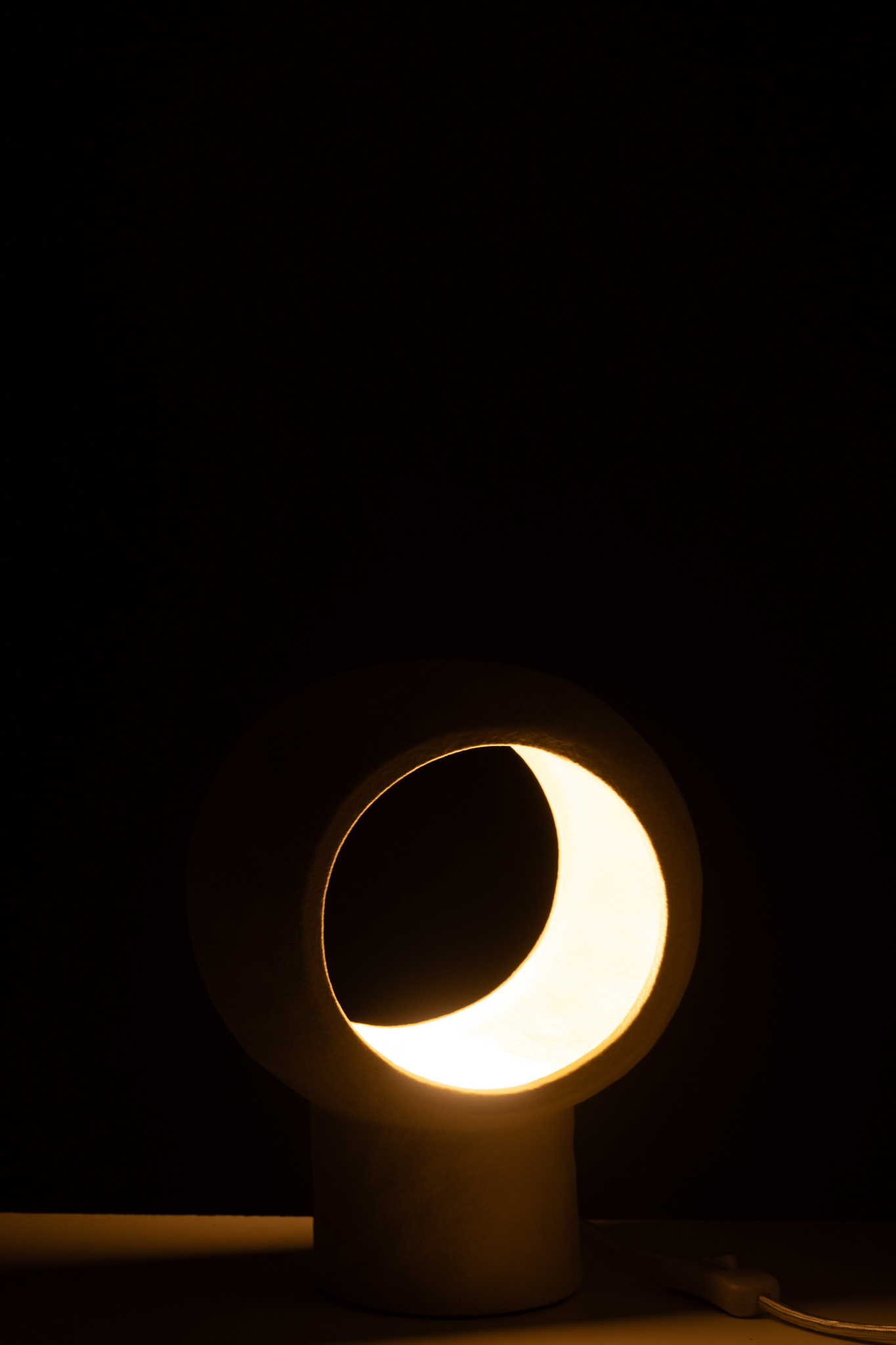 J-LINE TAFELLAMP CIRKEL GLAS STEENGOED BEIGE