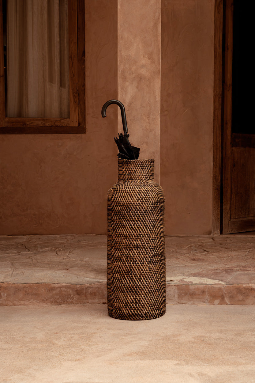 BAZAR BIZAR THE COLONIAL UMBRELLA BASKET – NATUURLIJK BRUIN